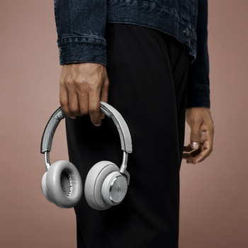 B&O PLAY BeoPlay H7 Wireless Over-Ear Headphones